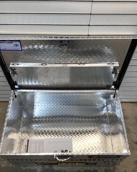 Northern Tool + Equipment Wide Truck Toolbox, 36in.L x 24in.W x 18in.H, Aluminum, Diamond Plate