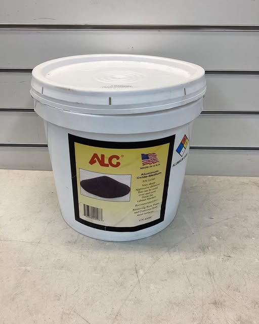 ALC Medium Aluminum Oxide Abrasive Blast Media, 25 Lbs