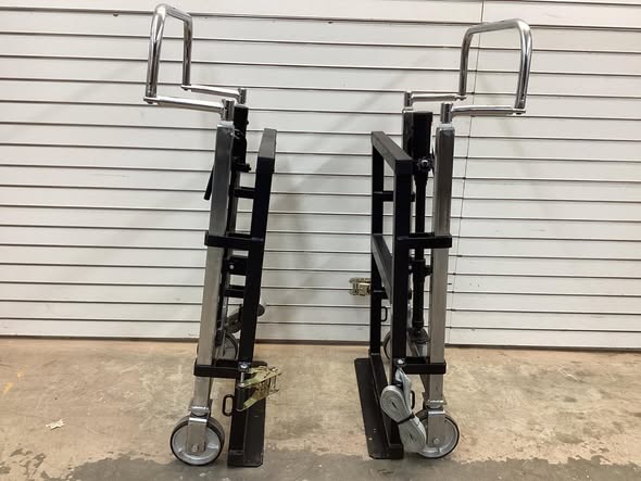 Strongway Hydraulic Furniture Mover Set, 3960-Lb. Capacity, 10in. Lift - Lightly Used