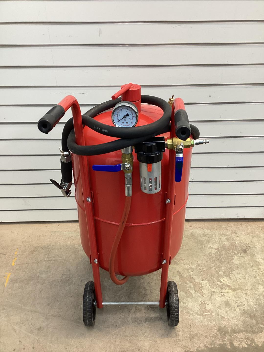 Allsource Roll-About Abrasive Pressure Blaster with Deadman Handle, 110-Lb. Capacity, 20 Gallon - Lightly Used