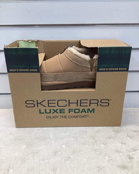 Skechers Men’s House Shoe size 9
