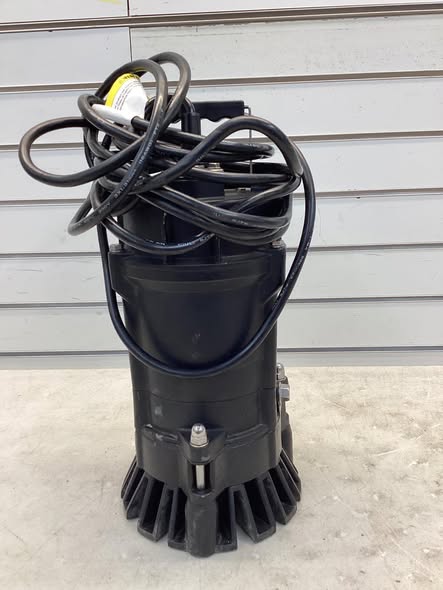NorthStar Cast Iron Submersible Trash Water Pump, 3965 GPH Max. Flow, 2in. Port - Lightly Used