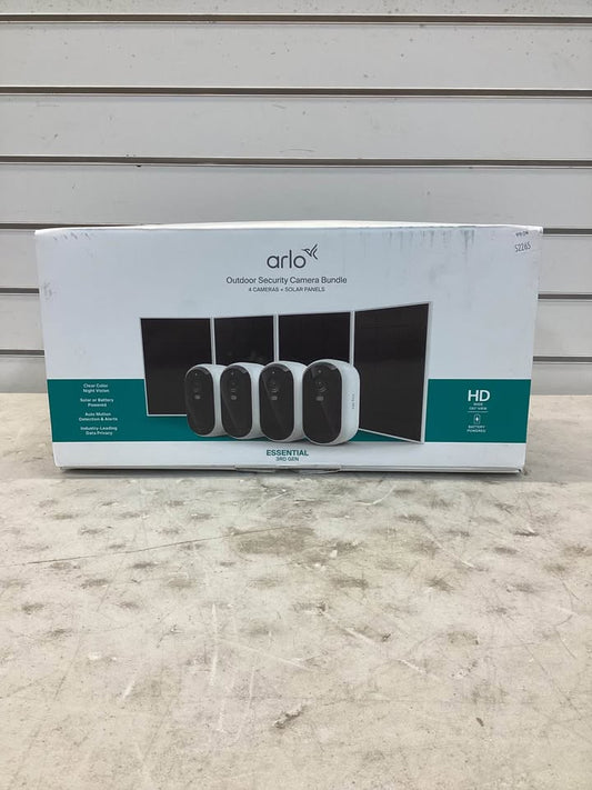 Security System - Arlo Essential Outdoor Security Camera HD (3rd Gen) w/Solar Panels