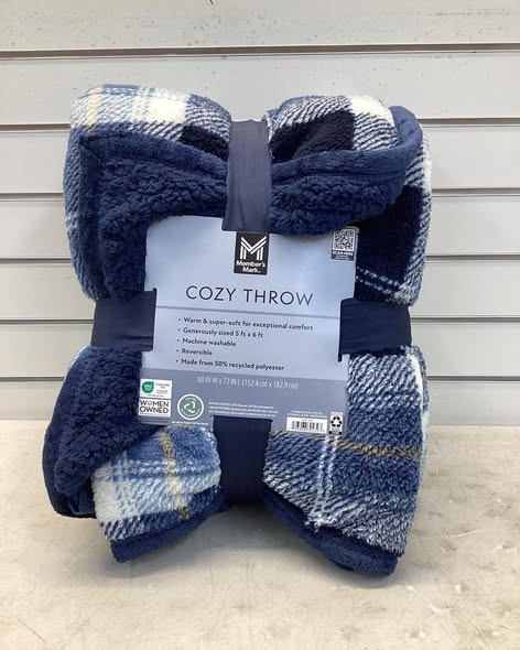 Member's Mark Cozy Throw, 60" x 72"