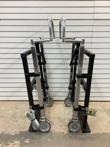 Strongway Hydraulic Furniture Mover Set, 3960-Lb. Capacity, 10in. Lift - Lightly Used