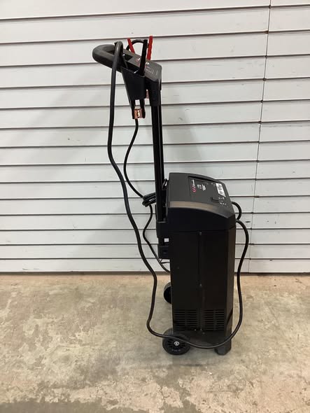 Schumacher Wheeled Battery Charger/Trickle Charger/Desulfator/Engine Starter, 12/24 Volt
