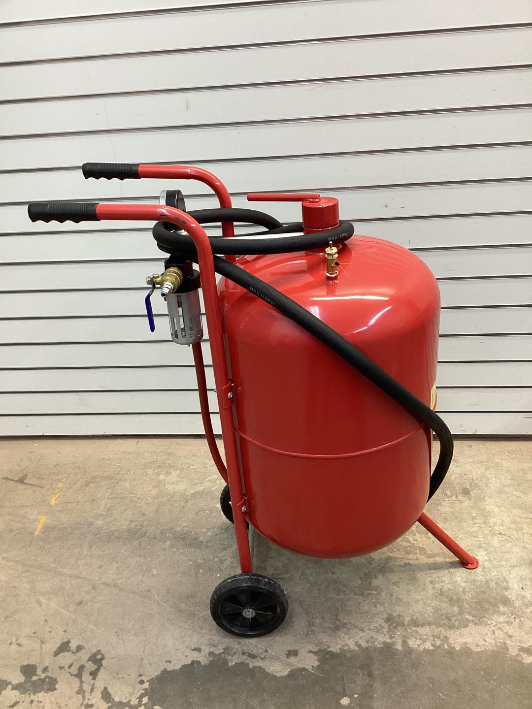 Allsource Roll-About Abrasive Pressure Blaster with Deadman Handle, 110-Lb. Capacity, 20 Gallon - Lightly Used