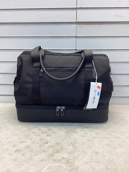 Samsonite Drop-Bottom Weekender Duffel Bag