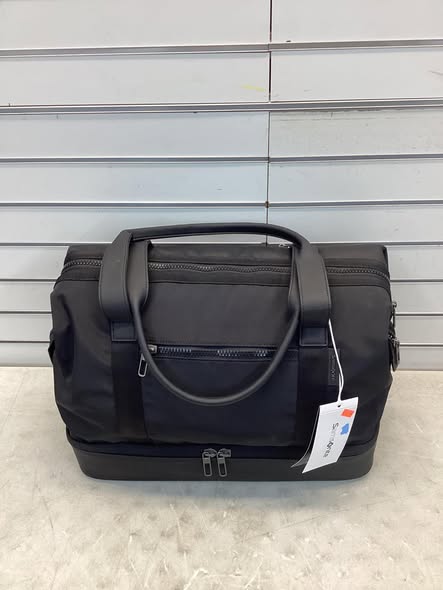 Samsonite Drop-Bottom Weekender Duffel Bag