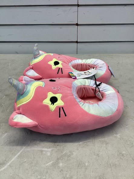 Squishmallows Kids Slipper size 6/7
