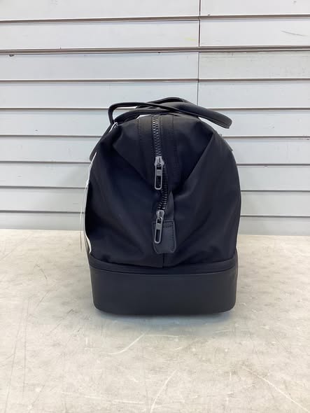 Samsonite Drop-Bottom Weekender Duffel Bag