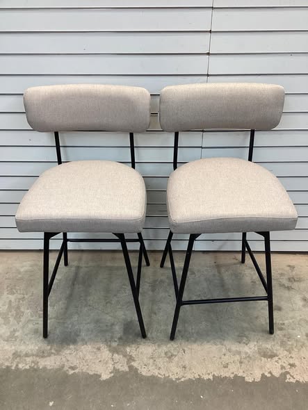 Giantex Swivel Bar Stools, Upholstered Bar Height Bar Chairs w/Padded Seat & Backrest set of 2 Color: Grey