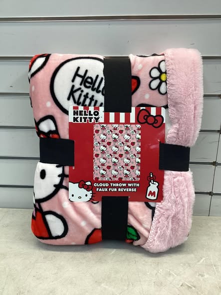 Blanket - Hello Kitty Cloud throw with faux fur reverse 60" x 70"