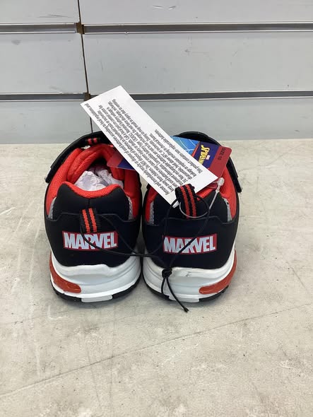 Spider Man Toddler Boys Light-Up Athletic Sneaker size 10