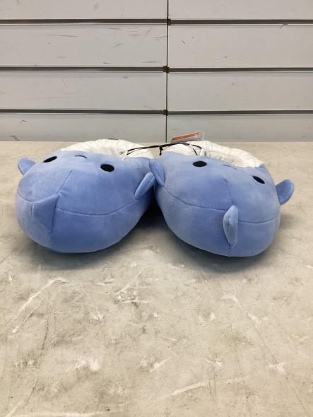 Squishmallows Kids Slipper size 4/5