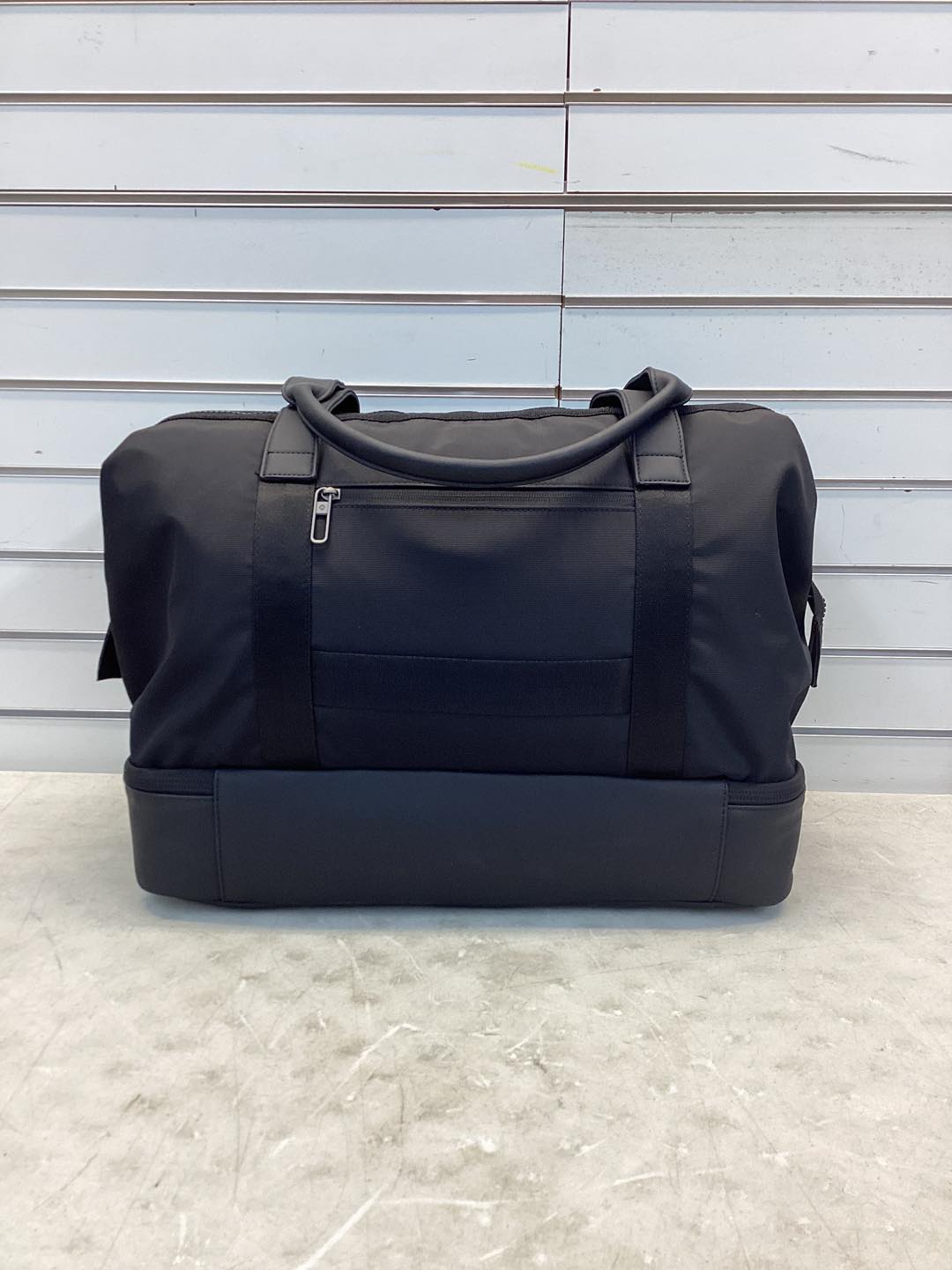 Samsonite Drop-Bottom Weekender Duffel Bag