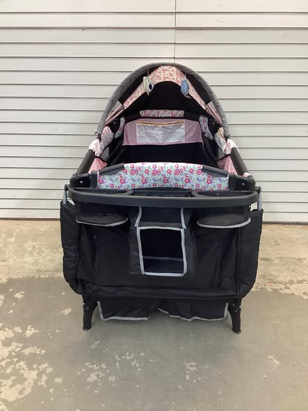 Baby Crib - BABY JOY 3 in 1 Pack and Play, Travel Baby Crib Bassinet Bed with Bassinet