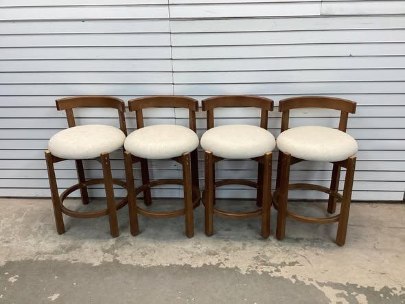 Costway Set of 4 24 in. Counter Height Bar Stools with Backrests & Footrests