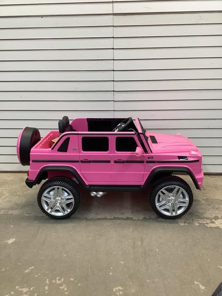 Costway Mercedes Benz 12V Electric Kids Ride On Car RC Remote Control W/Trunk Pink