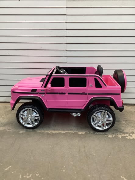 Costway Mercedes Benz 12V Electric Kids Ride On Car RC Remote Control W/Trunk Pink