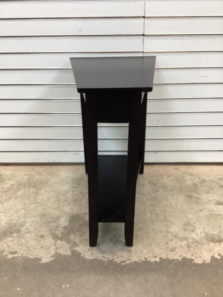 2-Tier Wedge End Table with Storage Shelf - Sturdy Solid Wood Legs for Living Room or Bedroom