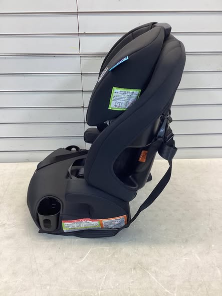 Graco Tranzitions 3-in-1 Harness Booster Car Seat