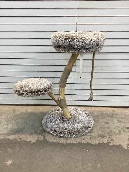 Costway 35 Inch Moden Cat Tree Tower With Wooden Scratching Post