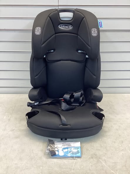 Graco Tranzitions 3-in-1 Harness Booster Car Seat