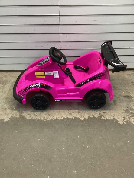 Costway 6V Kids Ride On Go Cart with Remote Control and Safety Belt