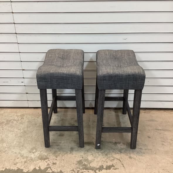 Costway 24 Inch Set of 2 Saddle Bar Stools with Padded Seat