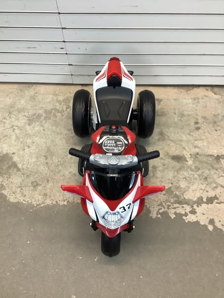 Costway Plastic Red 6-Volt Kids Electric Motorcycle