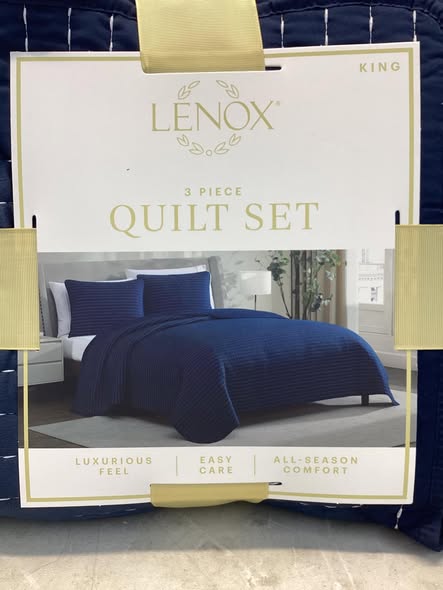 Lenox Holiday Quilt Set - King Size