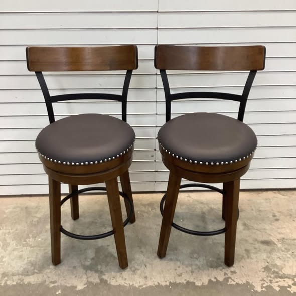 Set of 2 Swivel Counter Height Bar Stools