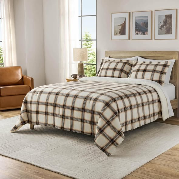 Member's Mark 3-Piece Printed Plush Comforter Set - King Size