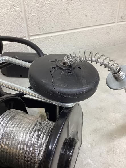 Hoist - Strongway Electric Cable Hoist, 550-Lb. Single Line Capacity/1100-Lb. Double Line Capacity, 38ft./19ft. Lift. Has cracked stopper .