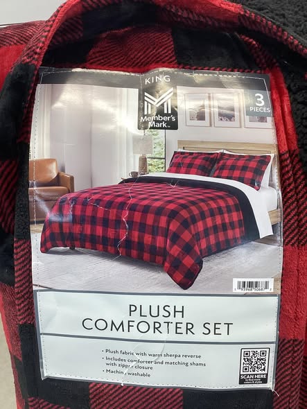 Member's Mark 3-Piece Printed Plush Comforter Set - King Size