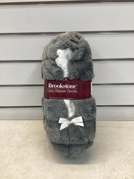 Brookstone Women's 2-Pack Cozy Slipper Sock