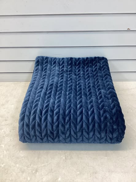 Ann Taylor Chevron Plush Throw Blanket
