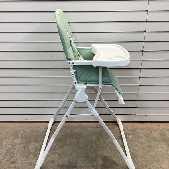 Babyjoy Easy Clean Compact Highchair with Removable Adjustable Tray and PU Seat Cushion