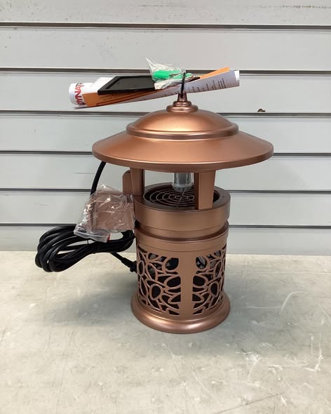 Dynatrap 1/2 Acre Outdoor Flying Insect Trap