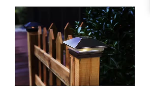 Veranda 4 in. x 4 in. (3.5 x 3.5 Post Size) 3 Lumens Aged Bronze Plated Plastic Solar Post Cap