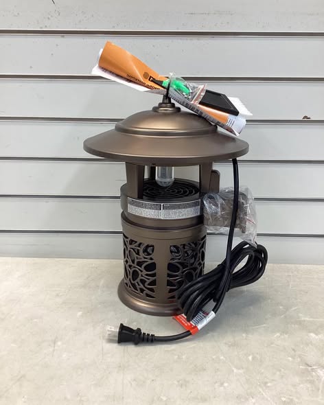 Dynatrap 1/2 Acre Outdoor Flying Insect Trap