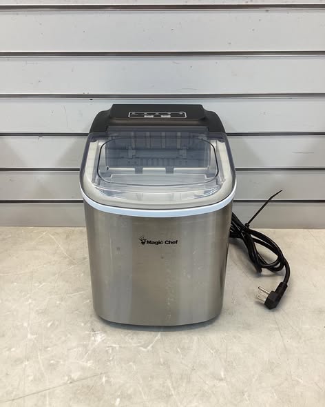 Magic Chef 27 lbs. Bullet Ice Countertop Ice Maker in Stainless Steel