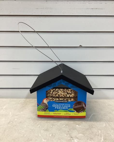 Pennington Metal Upside Down Seed Cake Bird Feeder