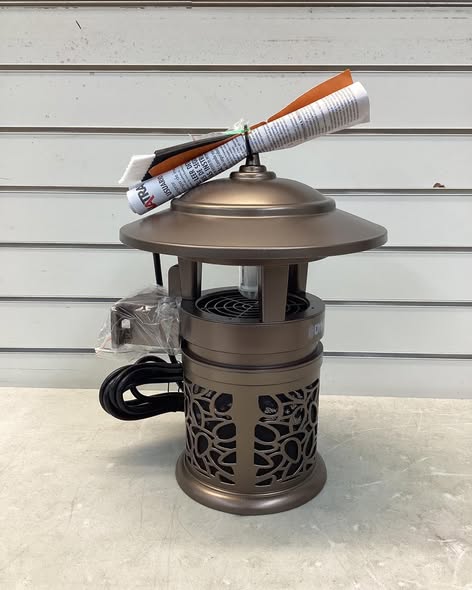 Dynatrap 1/2 Acre Outdoor Flying Insect Trap