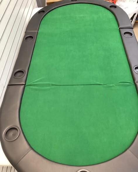 Gymax 84'' x 42'' 10-Player Foldable Padded Poker Table Top w/ Carrying Bag Cup Holders Green