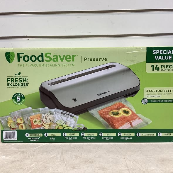 FoodSaver Preserve Vacuum Sealer, 14-Piece Starter Kit, Vacuum Seal Roll & Bags - Lightly Used