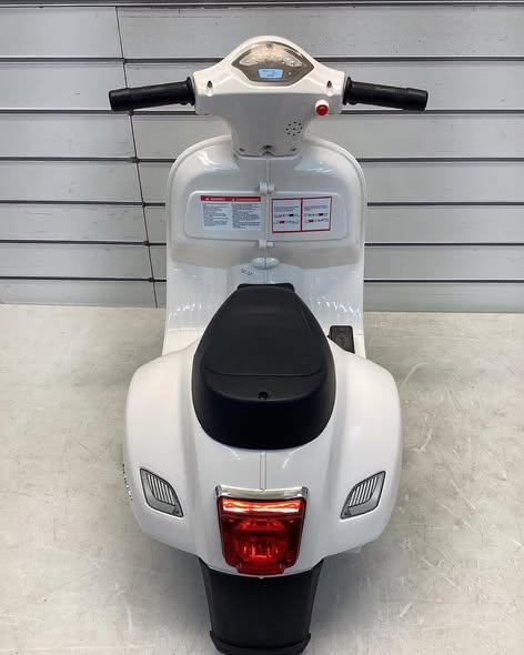 Costway Kids Ride on Motorcycle with Training Wheels Headlight Horn 6V Battery
