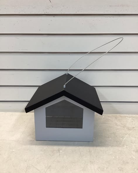 Pennington Metal Upside Down Seed Cake Bird Feeder