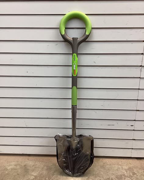 Radius Garden 202 PRO Ergonomic Stainless Steel Shovel